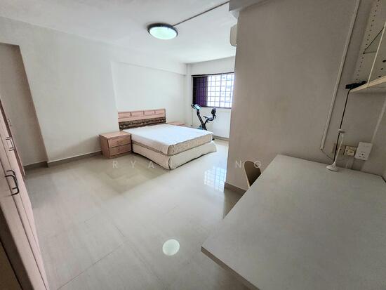 298 TAMPINES STREET 22 photo 5