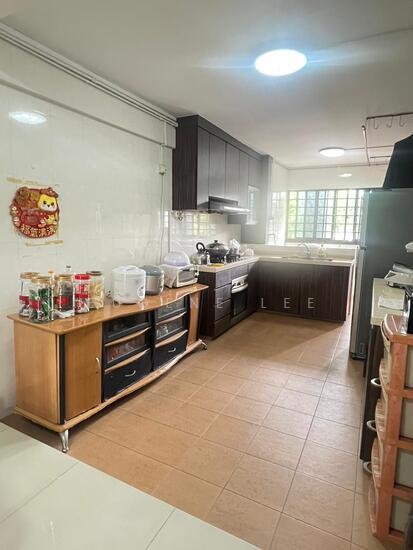 180 ANG MO KIO AVENUE 5 photo 2