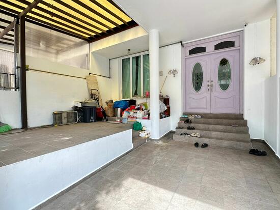 Loyang Besar Close photo 2
