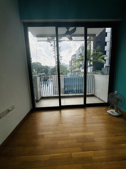 STRATUM image 1 of 10