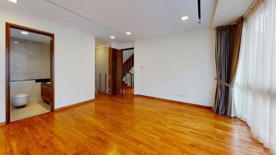 Toh crescent photo 5
