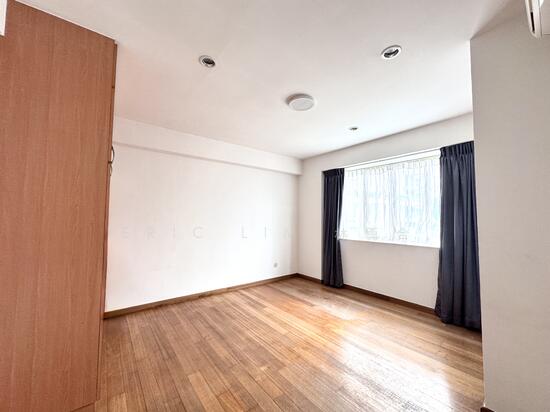Riverdale Residence photo 3