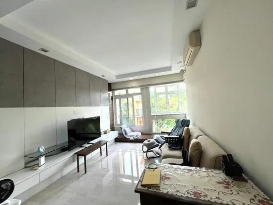 Forest Hills Condominium image 1 of 10