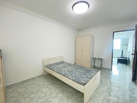 231 SERANGOON AVENUE 3 photo 5