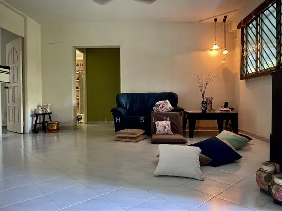105 Pasir Ris Street 12 image 1 of 6