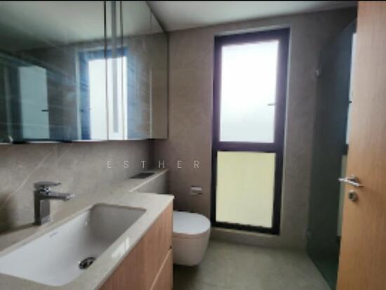 PEAK RESIDENCE photo 3