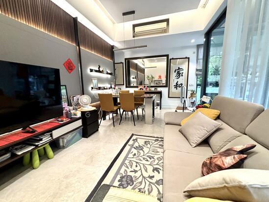 HIGHLINE RESIDENCES photo 2