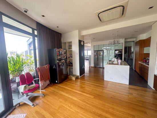 72 GRANGE ROAD photo 4