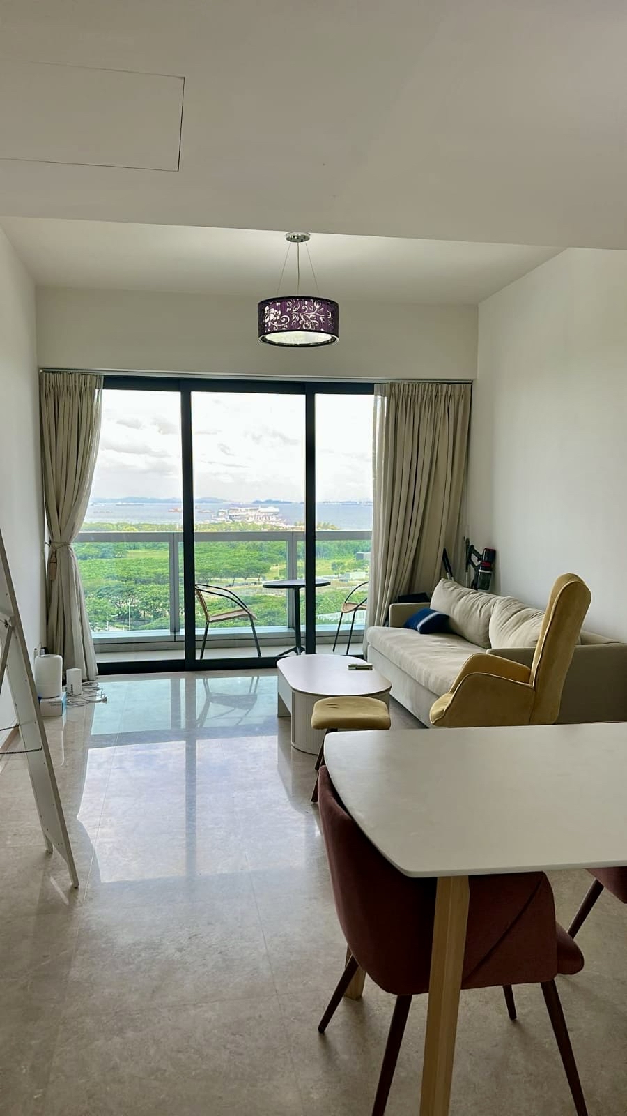 MARINA BAY RESIDENCES image 1 of 6