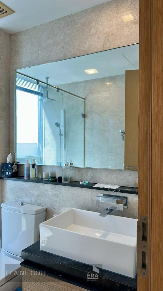 MARINA BAY RESIDENCES photo 4
