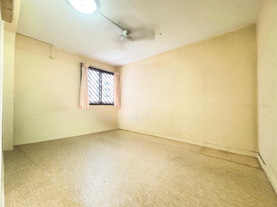 169 STIRLING ROAD photo 4