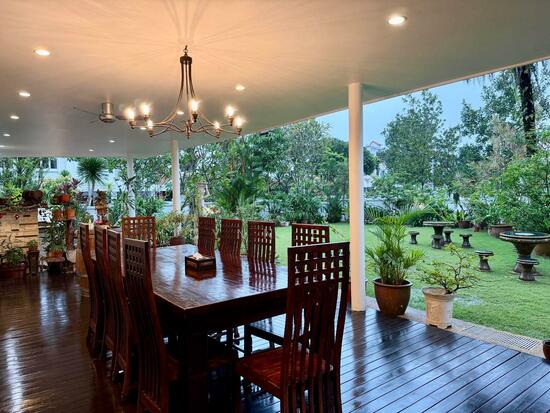 Saraca Gardens