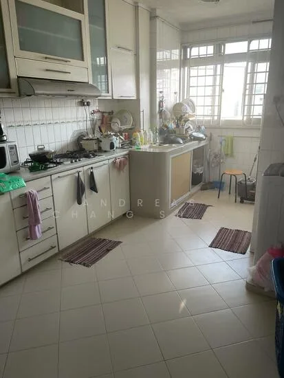 874 Tampines Street 84 image 1 of 10