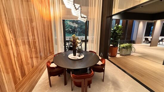Upperhouse at Orchard Boulevard photo 6