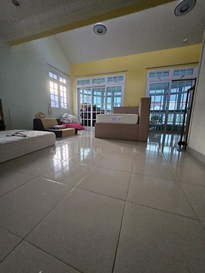 Huge 3 Storey Semi D/ Telok Kurau image 1 of 10