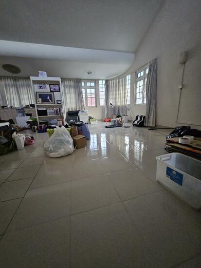 Huge 3 Storey Semi D/ Telok Kurau photo 5