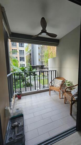THE BROWNSTONE photo 2
