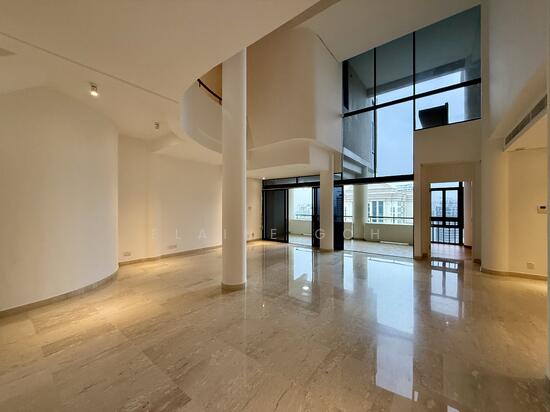 THE COLONNADE photo 2