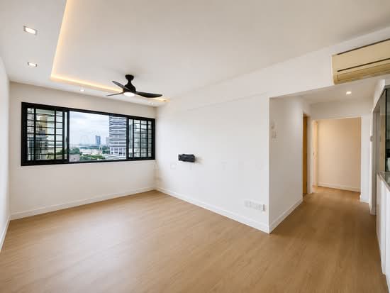 17 BEACH ROAD image 1 of 7