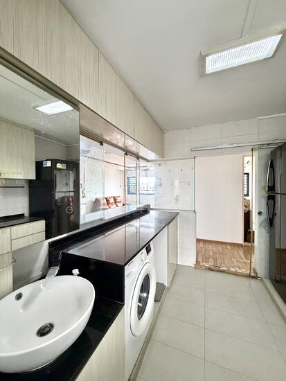 17 BEACH ROAD photo 6
