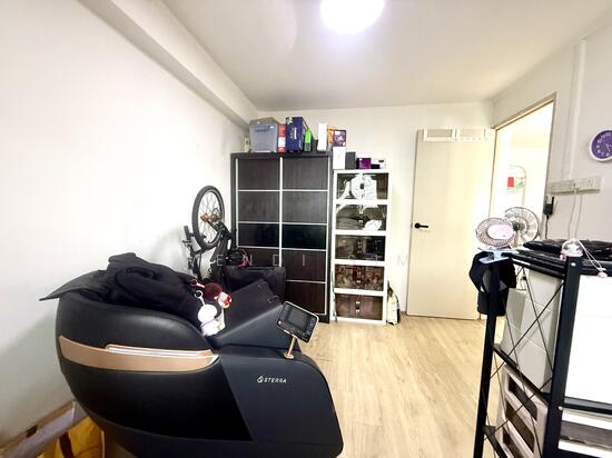 410 TAMPINES STREET 41 photo 2