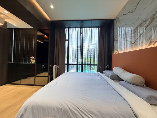 SLOANE RESIDENCES photo 2
