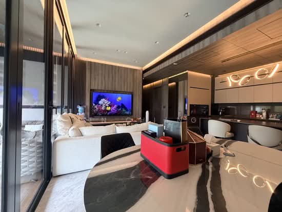 SLOANE RESIDENCES photo 3