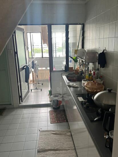 365 TAMPINES STREET 34 photo 4