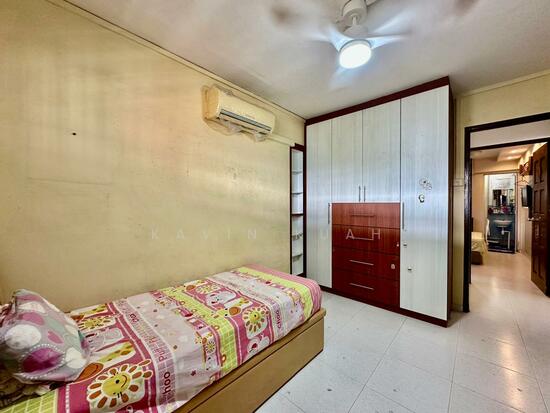 121 ANG MO KIO AVENUE 3 photo 5