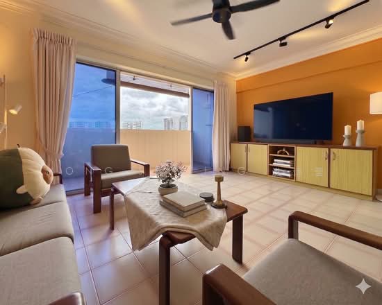 317 SERANGOON AVENUE 2 photo 2