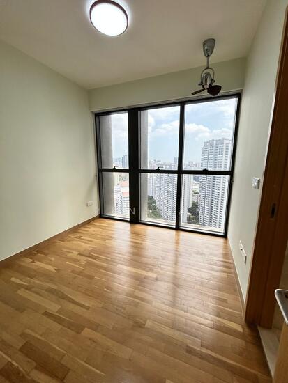 COMMONWEALTH TOWERS photo 5