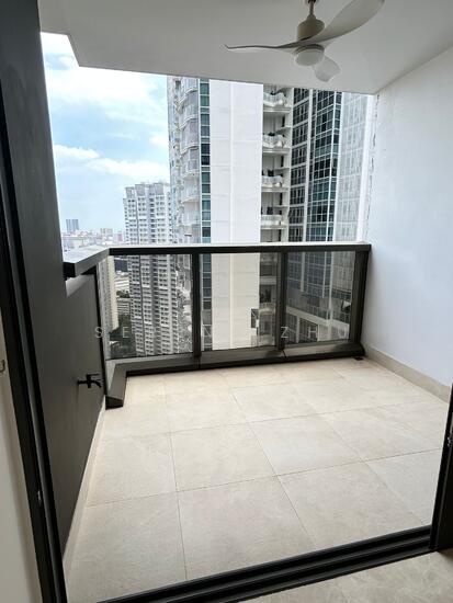 COMMONWEALTH TOWERS photo 6