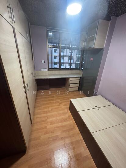 472 SEGAR ROAD photo 3