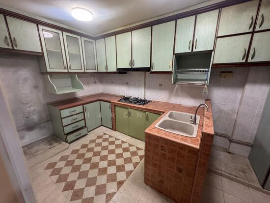 472 SEGAR ROAD photo 5
