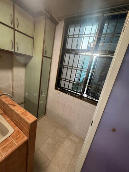 472 SEGAR ROAD photo 6