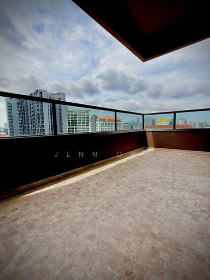 MIDTOWN MODERN photo 6