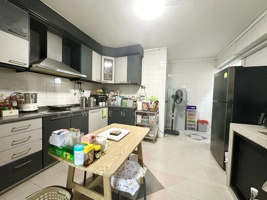 160 Yung Ping Road photo 5