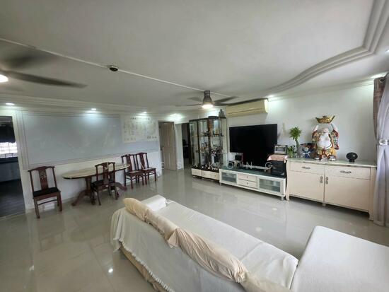 646 YISHUN STREET 61 photo 3