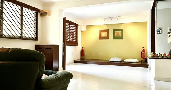 105 PASIR RIS STREET 12 photo 4