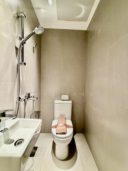 NEWPORT RESIDENCES photo 4