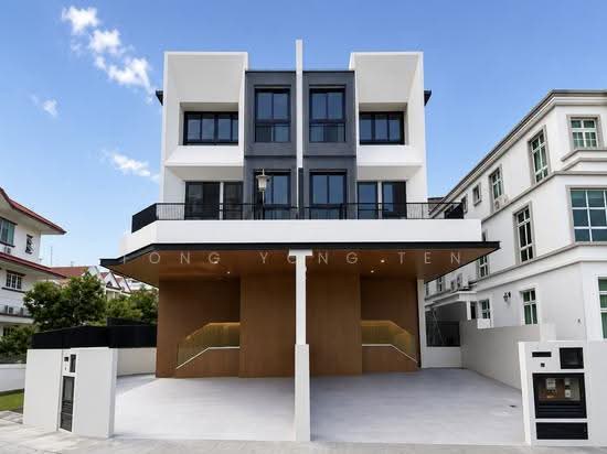 Brand-New Elegant 4 Levels Semi D With Lift Access At Telok Kurau image 1 of 8