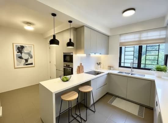 11 MARSILING DRIVE photo 3