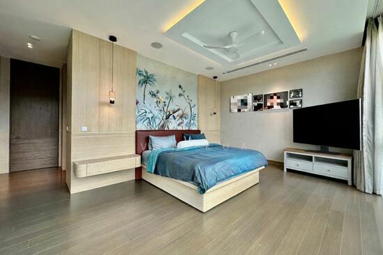 MEYERHOUSE photo 5