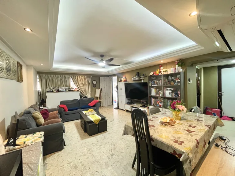 Blk 267 TAMPINES ST 21 image 1 of 10