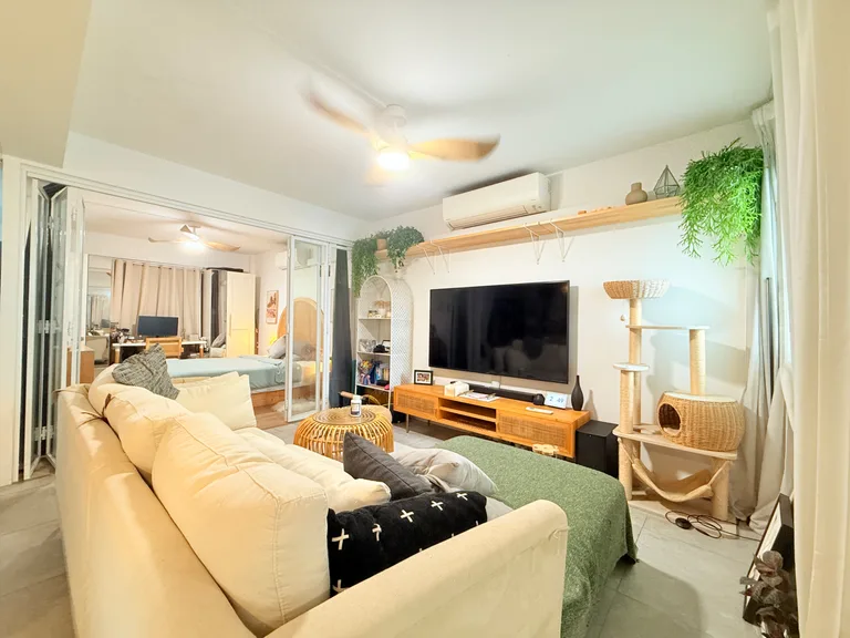 Blk 64 MARINE DR image 1 of 8