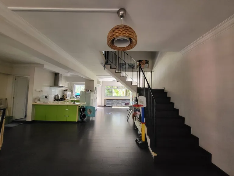 Blk 555 CHOA CHU KANG NTH 6 image 1 of 2