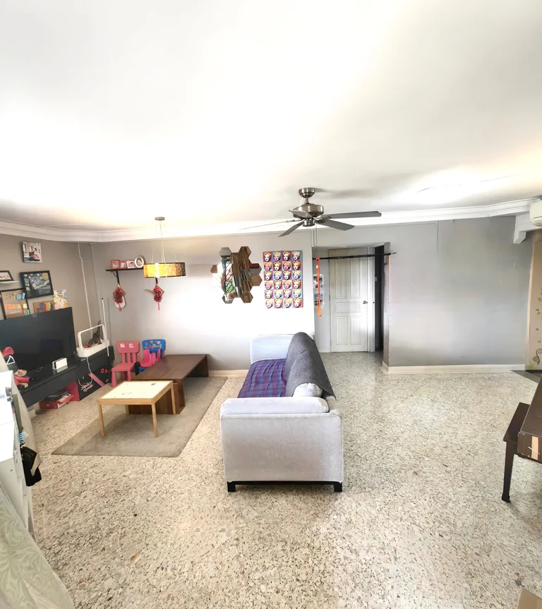 Blk 610 ANG MO KIO AVE 4 image 1 of 10