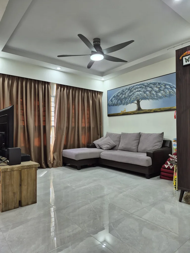 Blk 875B TAMPINES ST 86 image 1 of 6