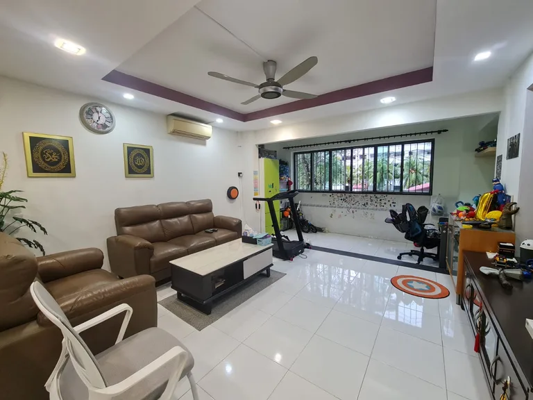 Blk 602 CHOA CHU KANG ST 62 image 1 of 4
