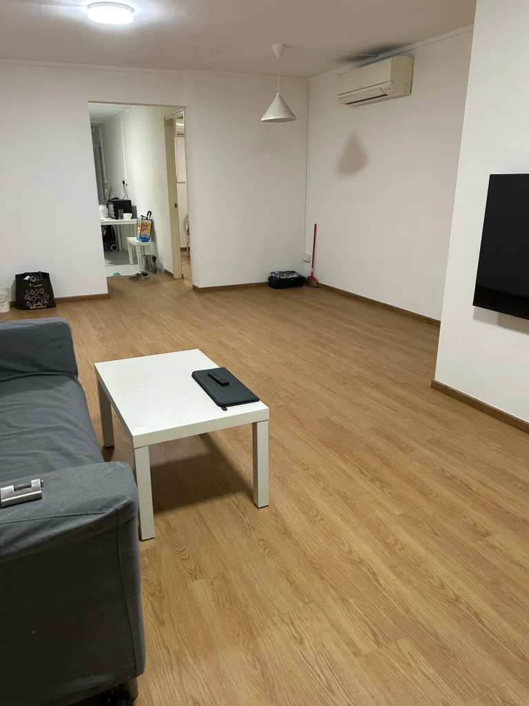 Blk 230 SERANGOON AVE 4 image 1 of 10